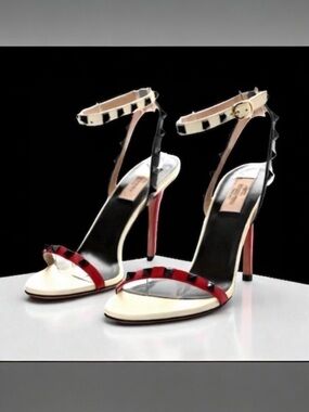 Valentino Garavani Rockstud Ankle Strap Heels 39